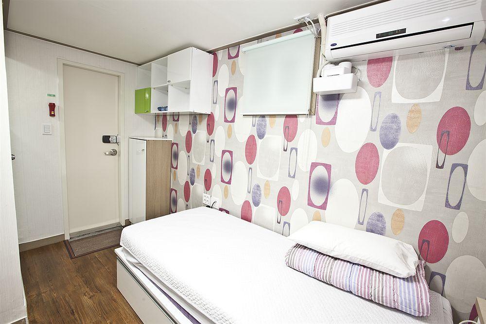 24 Guesthouse Edae Seoul Exterior photo